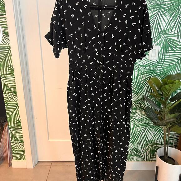 Whistles black and White Camila Button Down Jumpsuit Size 6 - Picture 8 of 10